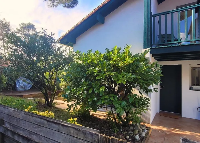 Villa Estivales 30- Maison Mitoyenne Pour 6 Personnes *